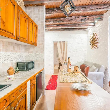 Ginepro - Villanova - Cortile Con In Centro Appartamento