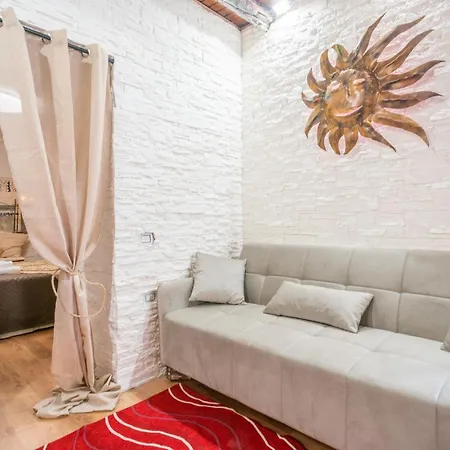 Ginepro - Villanova - Cortile Con In Centro * Cagliari